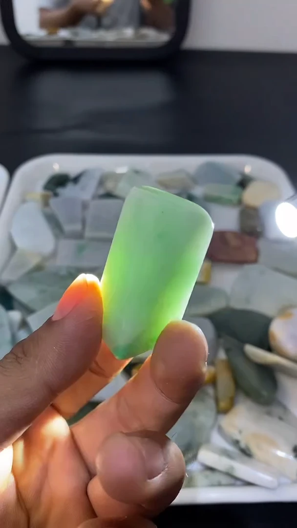 未镶嵌挂件翡翠天然缅货翡翠毛料