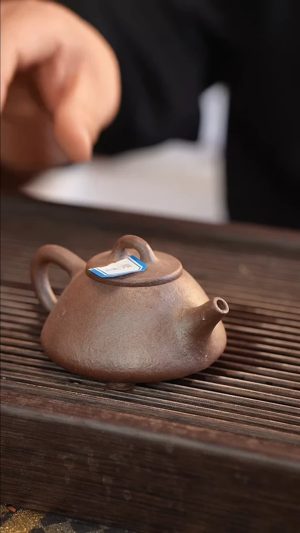 茶壶紫砂原矿手工制作