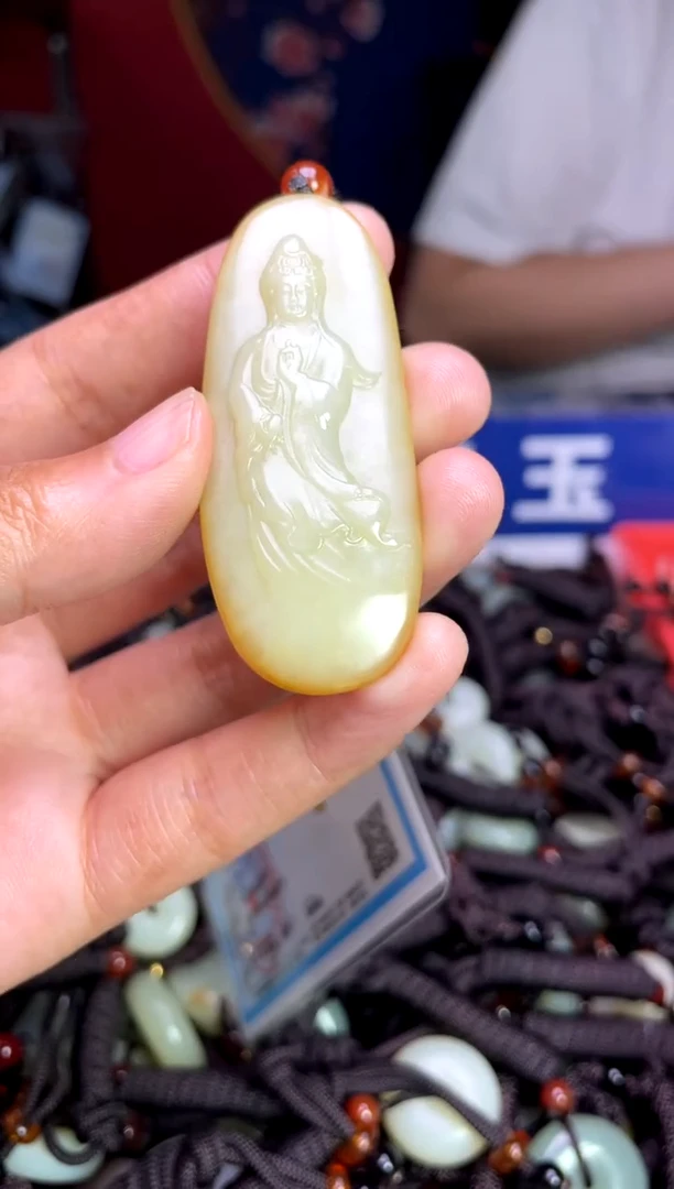 未镶嵌和田玉挂件1