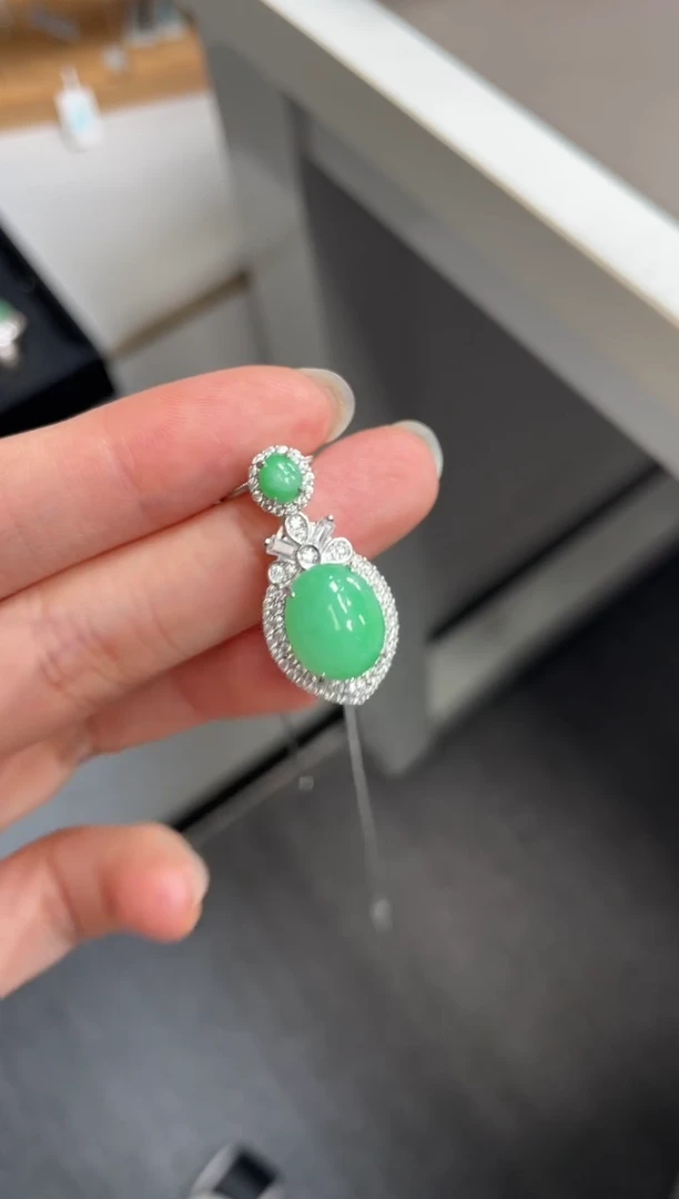 颈饰银S925镶嵌翡翠1