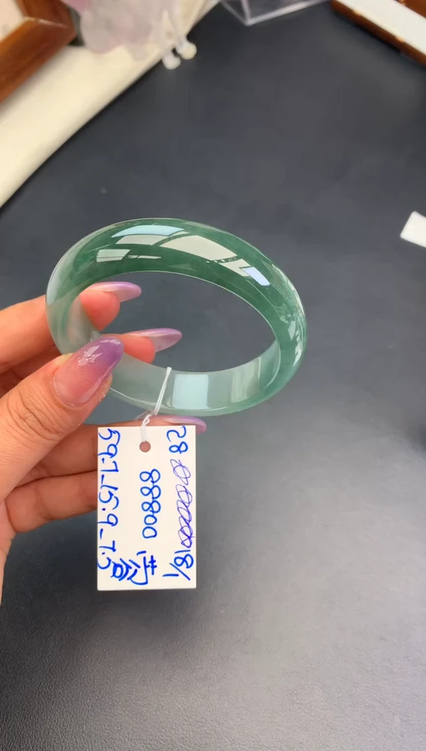 【闪购商品】翡翠手镯未镶嵌手镯