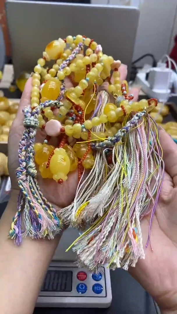 琥珀未镶嵌珠宝奇石597