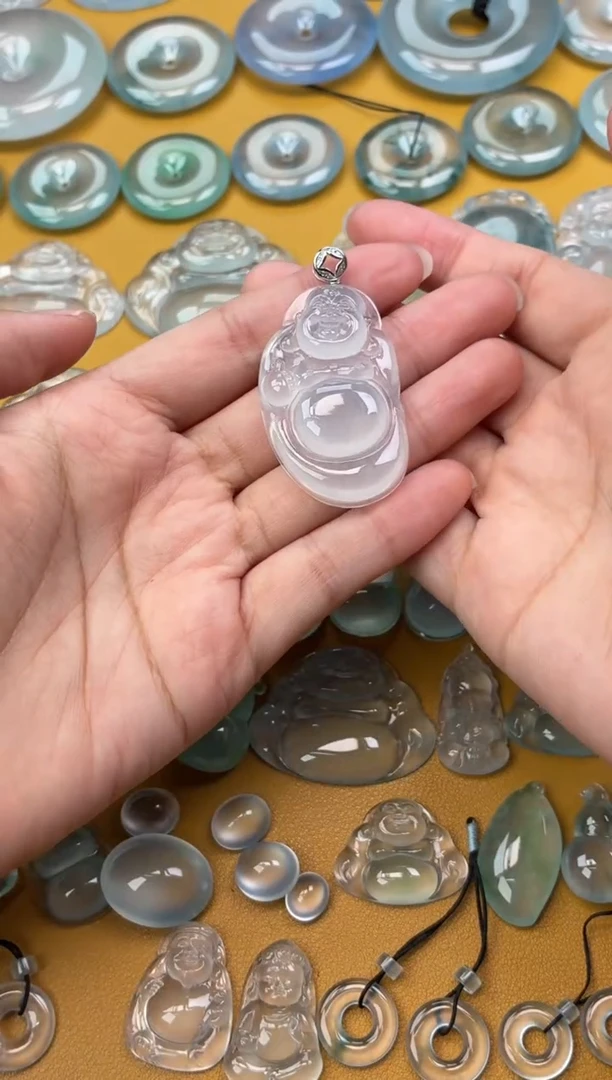 吊坠(不含链)18K金镶嵌翡翠24 布袋佛 43.3 26.6 6.7