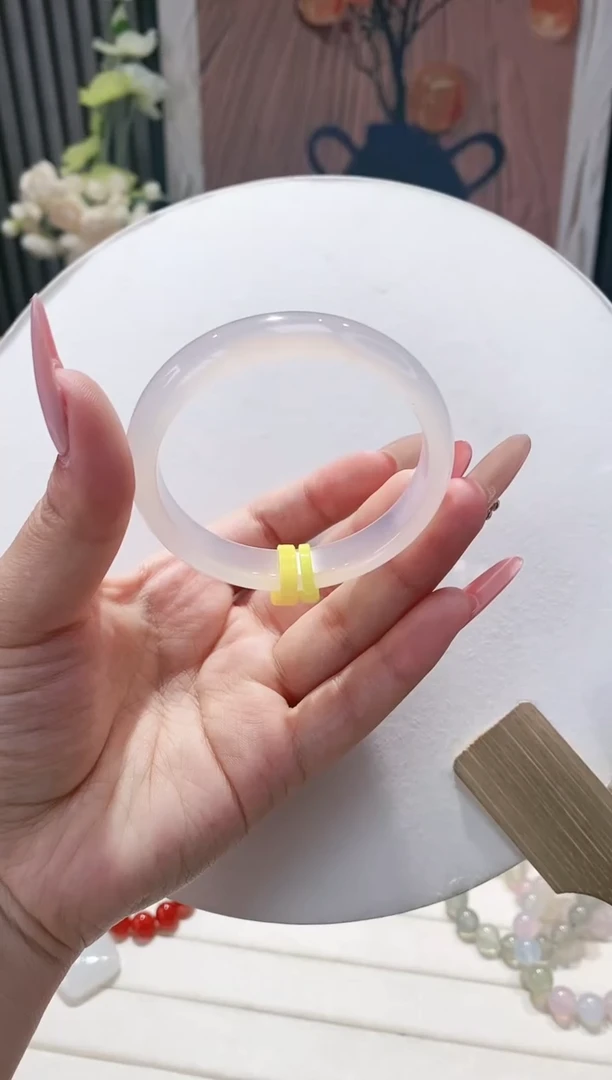 手镯玛瑙/玉髓未镶嵌60-52.5