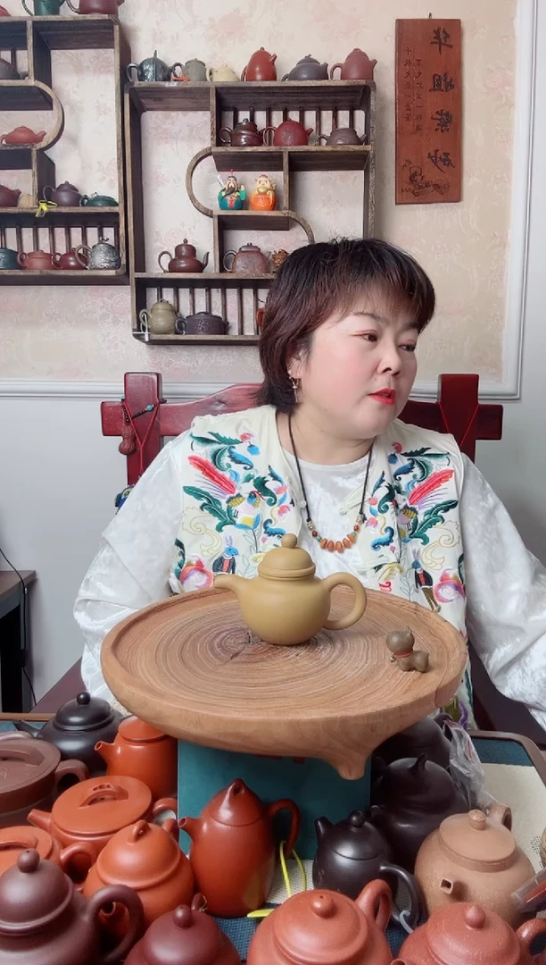 茶壶紫砂掇球  段泥150CC