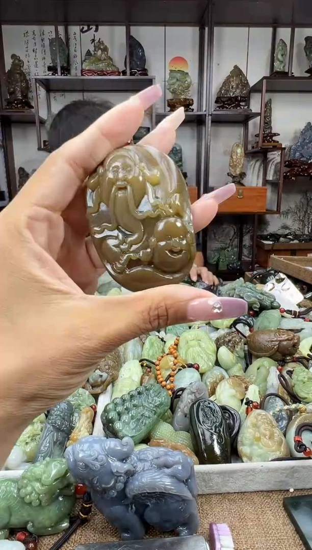 未镶嵌和田玉把件1