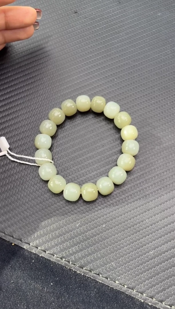 未镶嵌手串和田玉只***路且末近矿微色差卡12手串