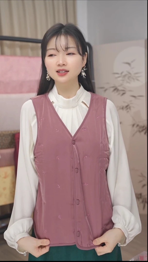 桑蚕丝刺绣马甲豆沙色M码120斤内特价款不支持退换