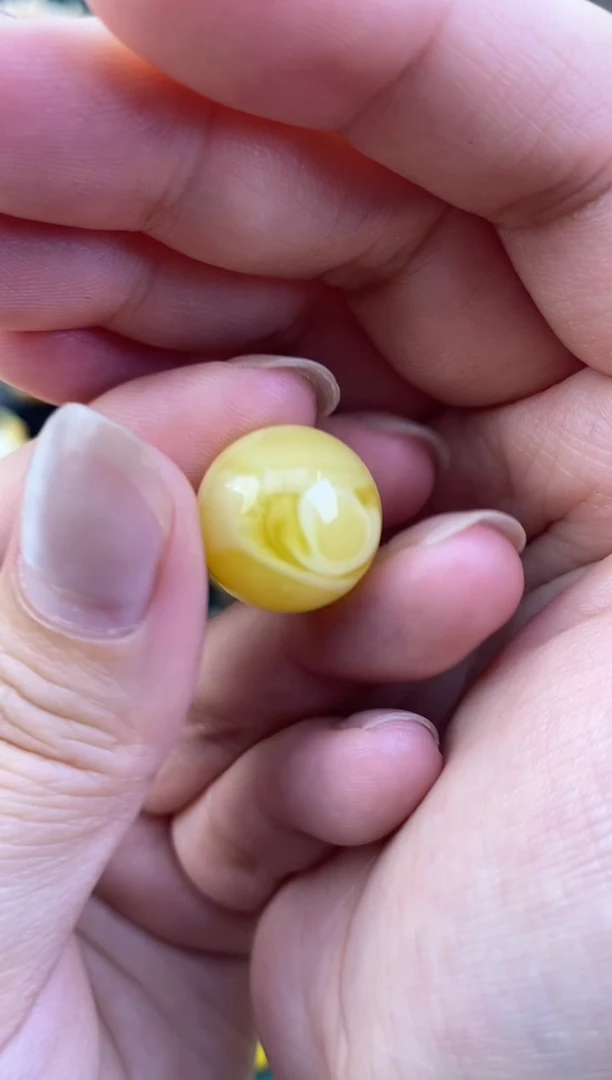 未镶嵌琥珀裸石月.1/卡16MM