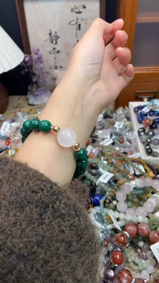 未镶嵌孔雀石手饰391