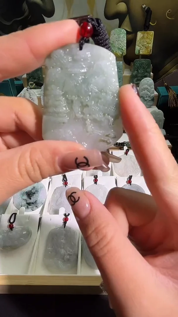 颈饰未镶嵌翡翠12/17  3