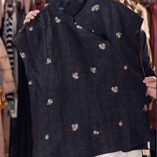 佳 新中式  风  25-068  香云纱  黑色龟纹上衣