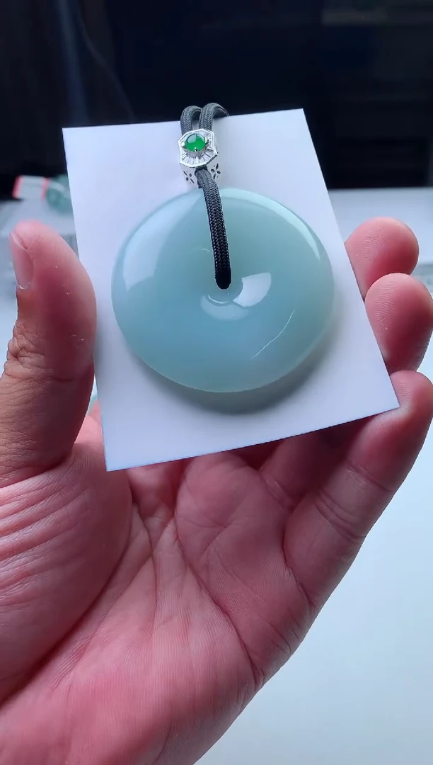 颈饰未镶嵌翡翠涿****司珠子