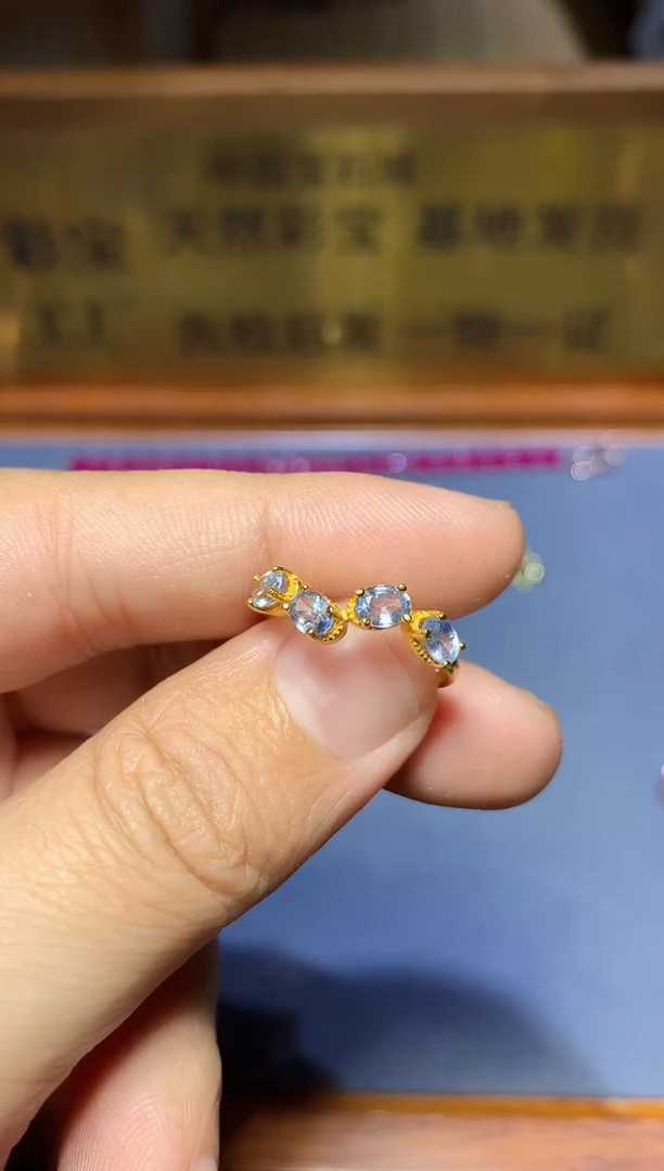 【闪购商品】蓝宝石戒指银S925镶嵌........
