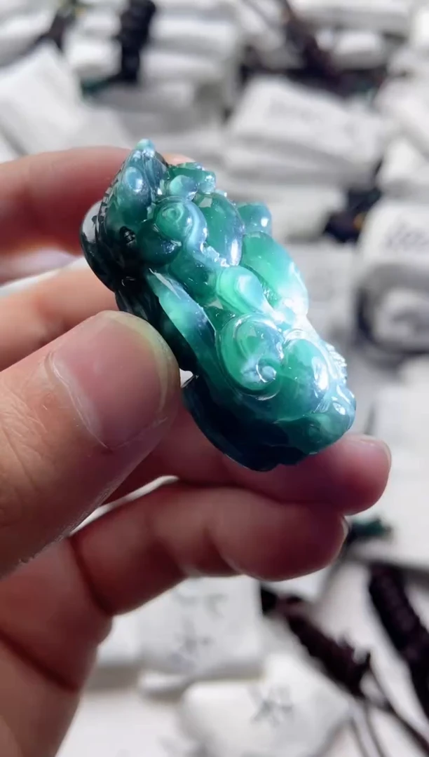 翡翠未镶嵌颈饰8888888888