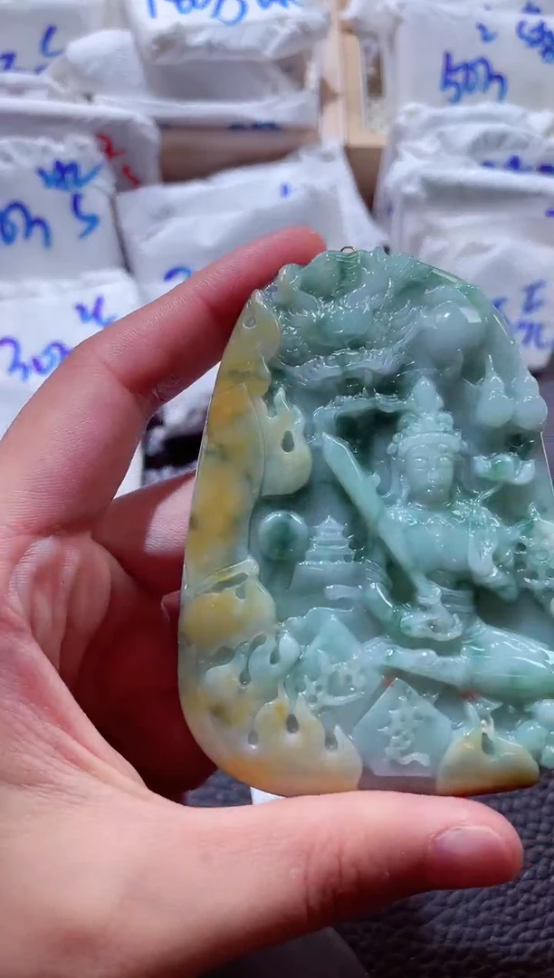 颈饰未镶嵌翡翠00004379虚空