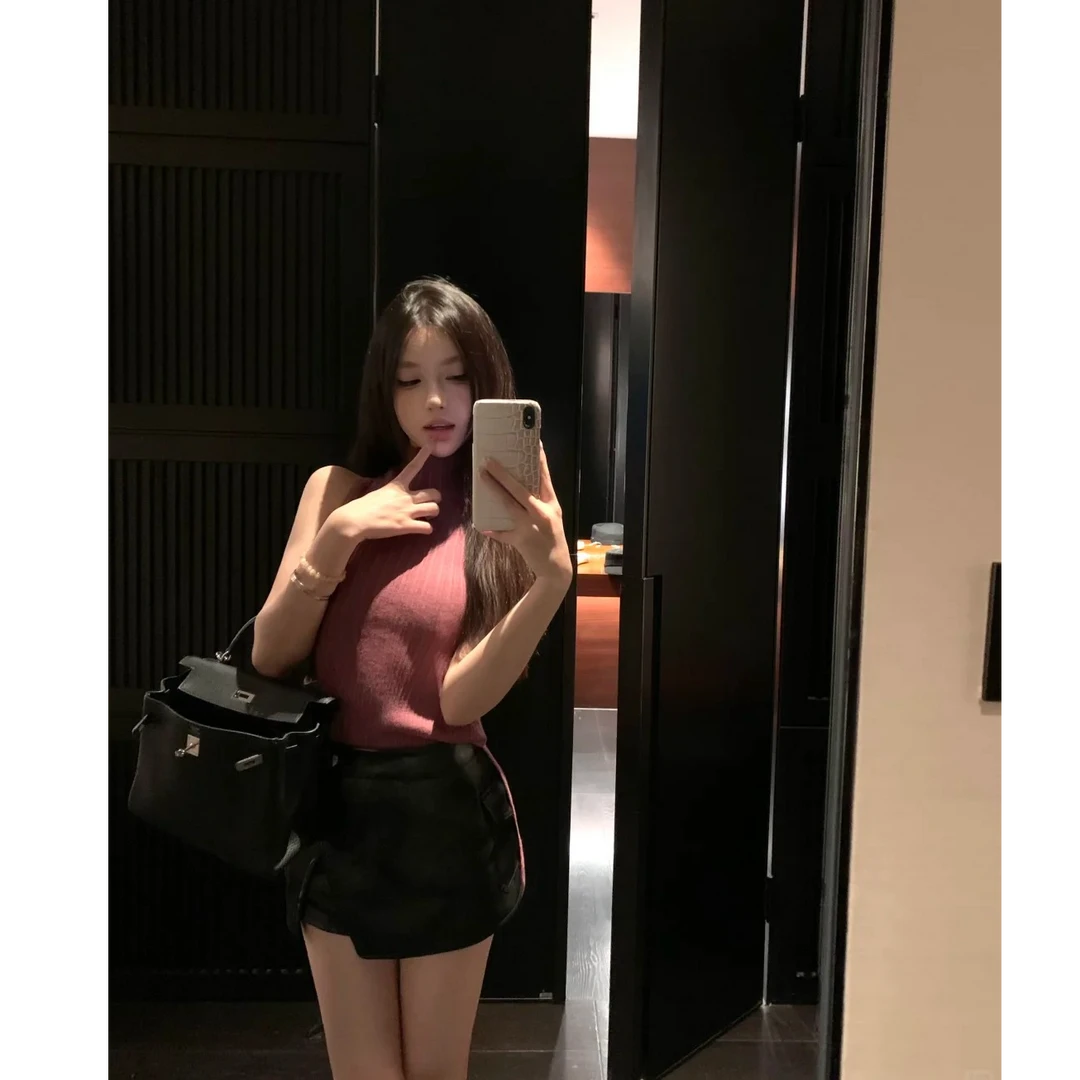 法式气质女神时尚ins气质纯欲无袖背心女温柔修身上衣配高腰裙裤