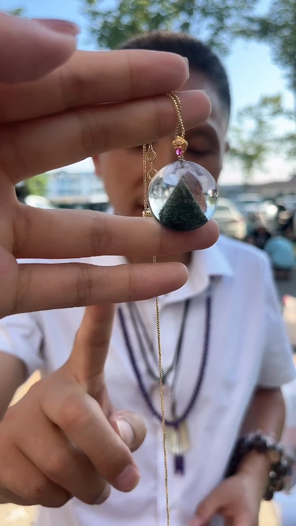 未镶嵌吊坠(赠链)绿水晶天然绿幽灵多样性发一mm