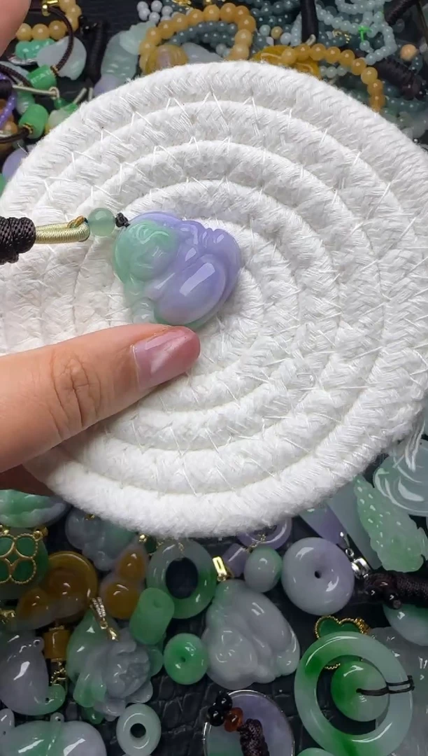 颈饰未镶嵌翡翠缅甸翡翠吊坠