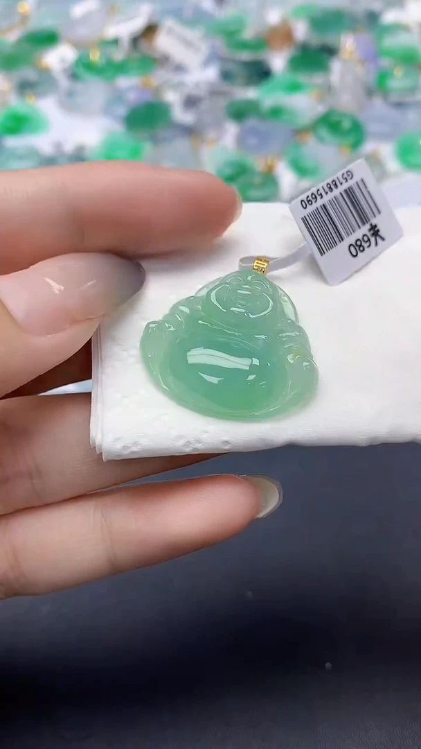 翡翠18K金镶嵌颈饰天然缅甸a货翡翠