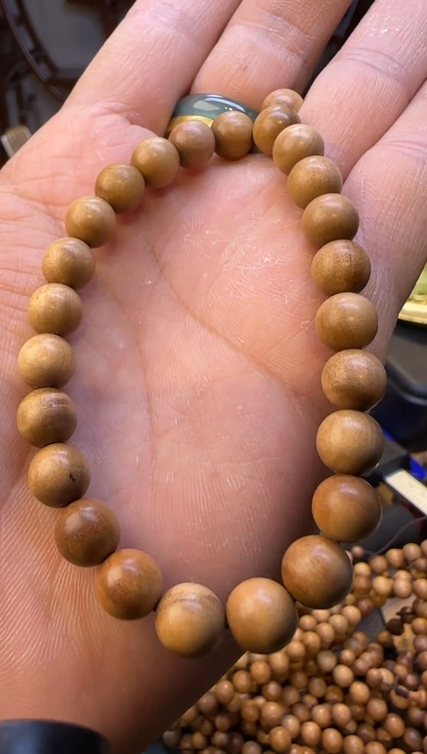 【闪购商品】檀香木手串/手链老东家单圈8mm全品