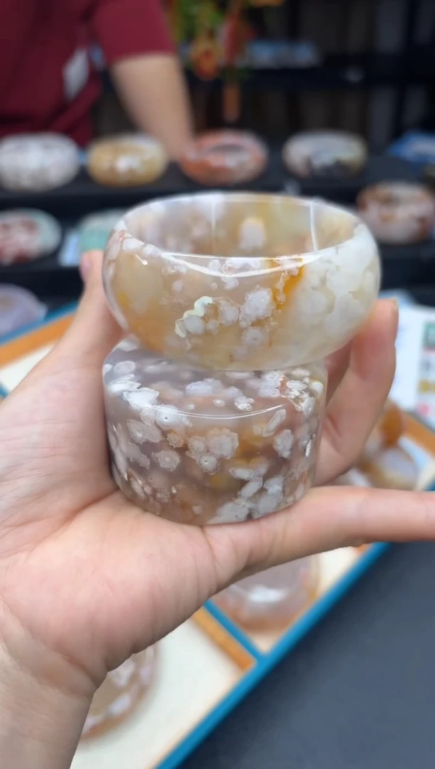 【闪购商品】石英质玉手镯未镶嵌47（61圈赠送镯心）