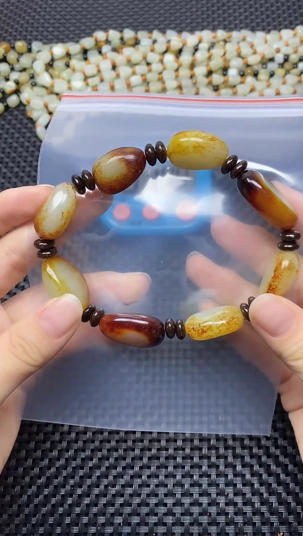 未镶嵌手链和田玉A****e手串