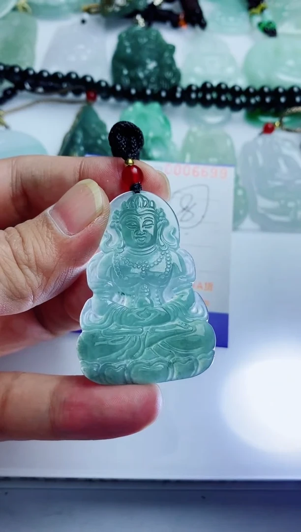 【闪购商品】翡翠吊坠(不含链)未镶嵌多样性随机发其一