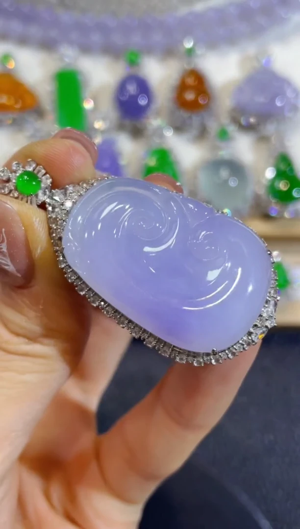 吊坠(不含链)18K金镶嵌翡翠团购30