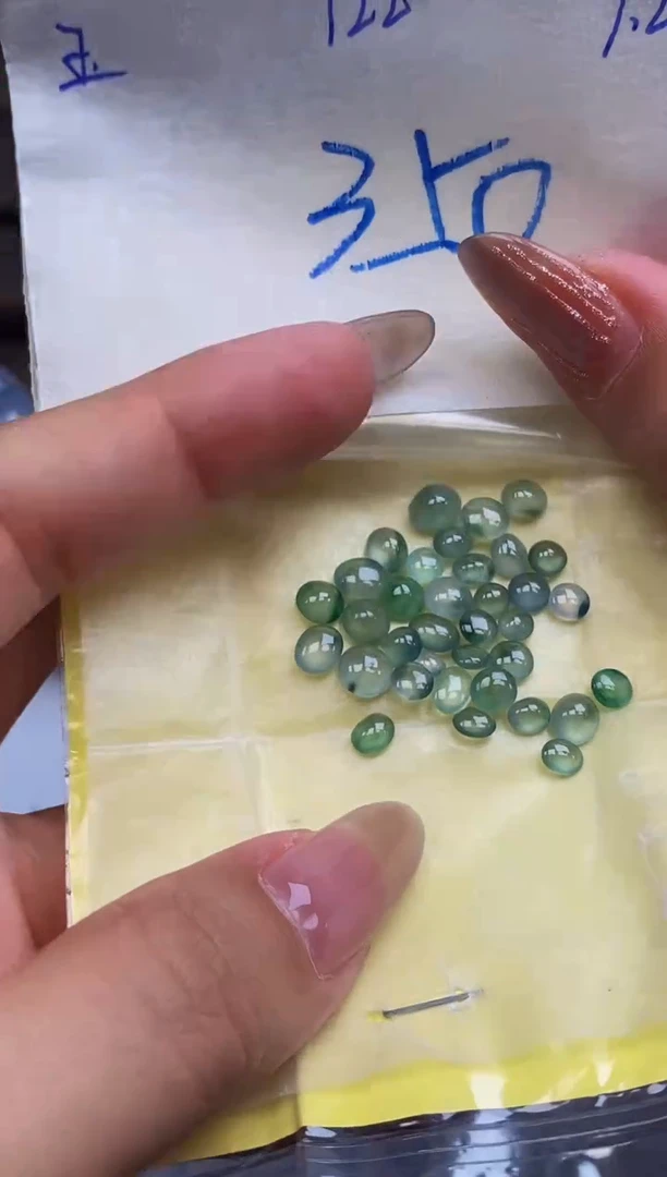 翡翠裸石未镶嵌缅甸天然翡翠A货122