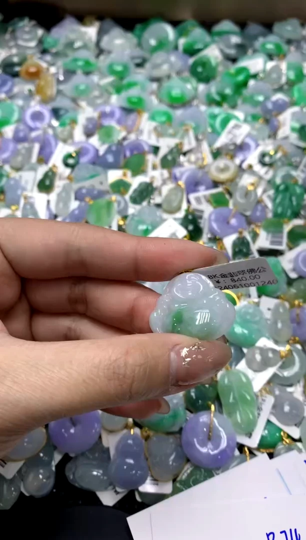 【闪购商品】翡翠颈饰18K金镶嵌11111111