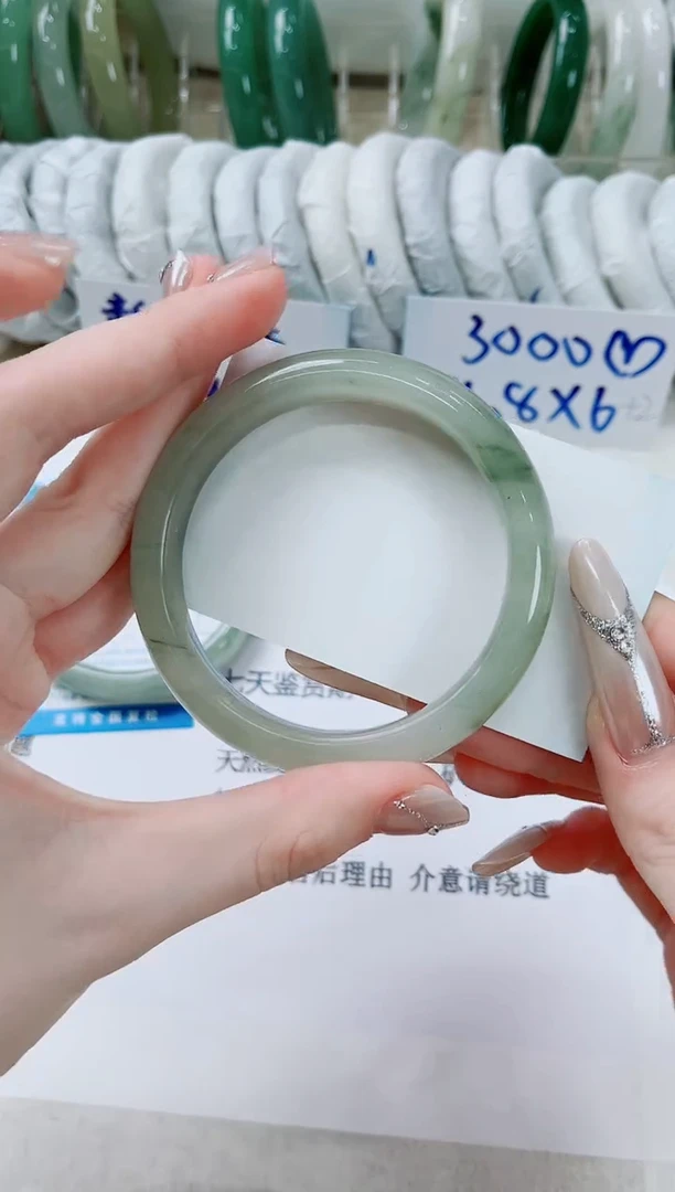 石英质玉手镯未镶嵌54-60