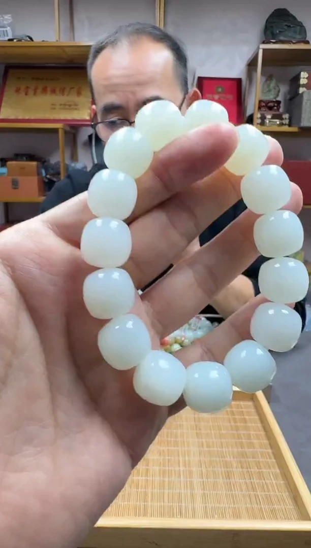 未镶嵌手链和田玉15且末白