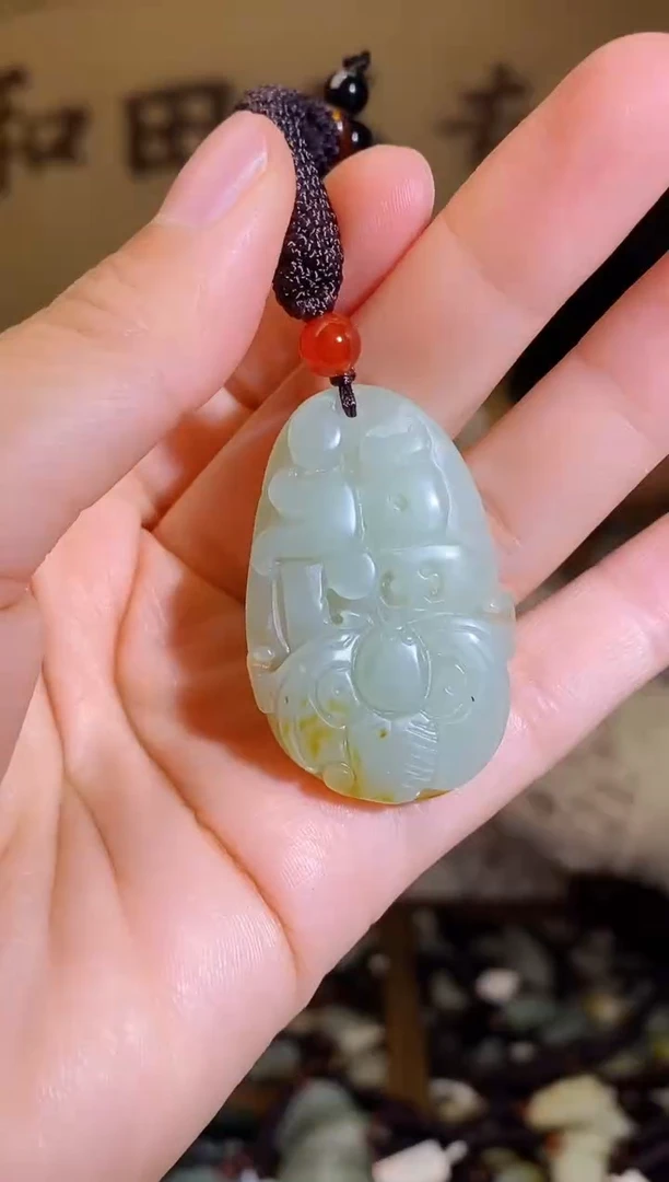 颈饰未镶嵌和田玉1