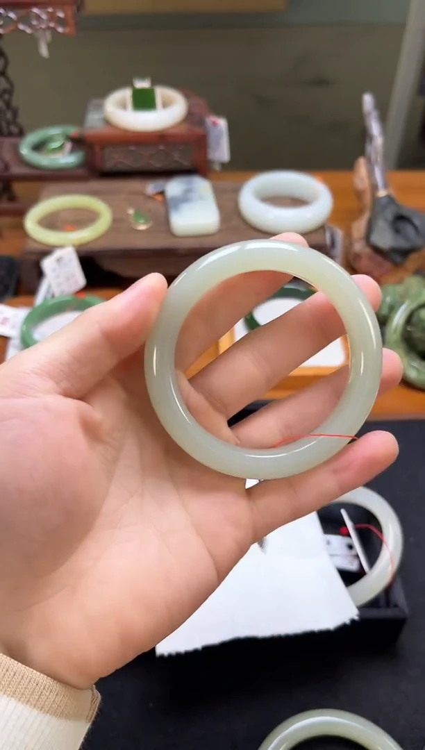 未镶嵌手镯和田玉青海青白 60圈 9