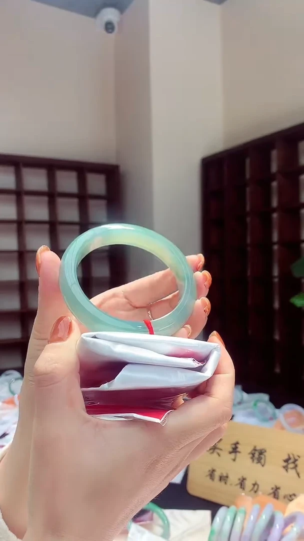 未镶嵌手镯翡翠天然缅甸A货翡翠手镯