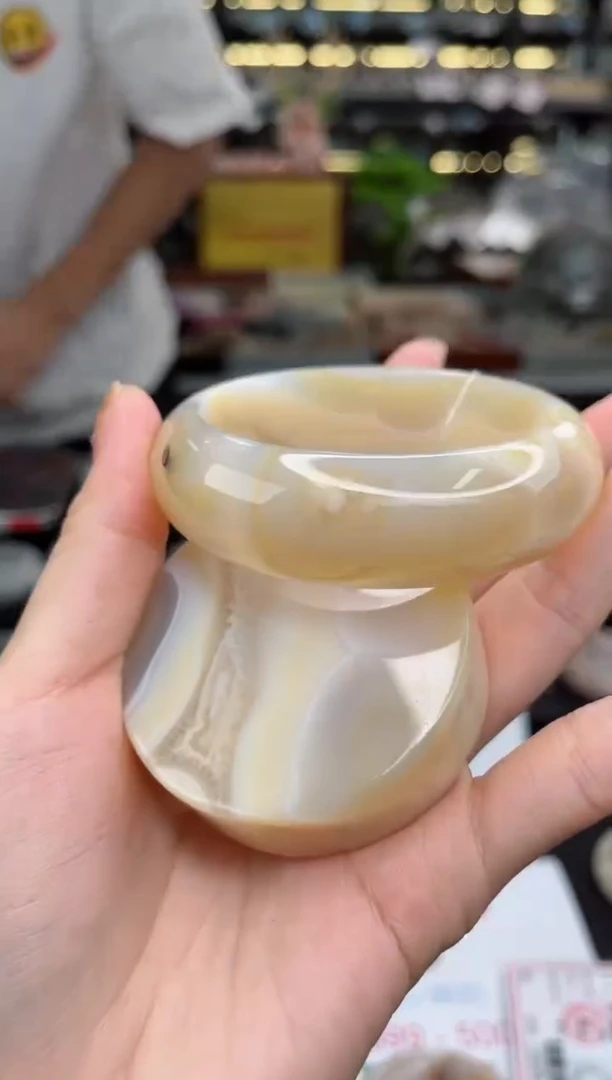 【闪购商品】石英质玉手镯未镶嵌55圈口（不退不换）3567212