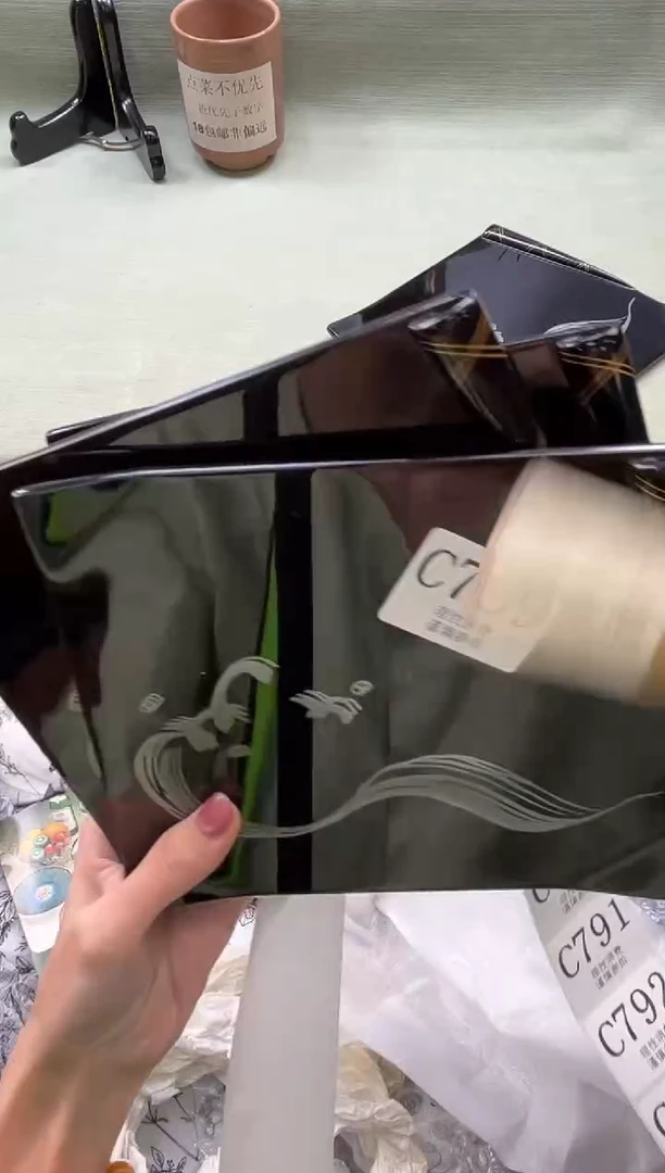 瓷片悠***…       C789