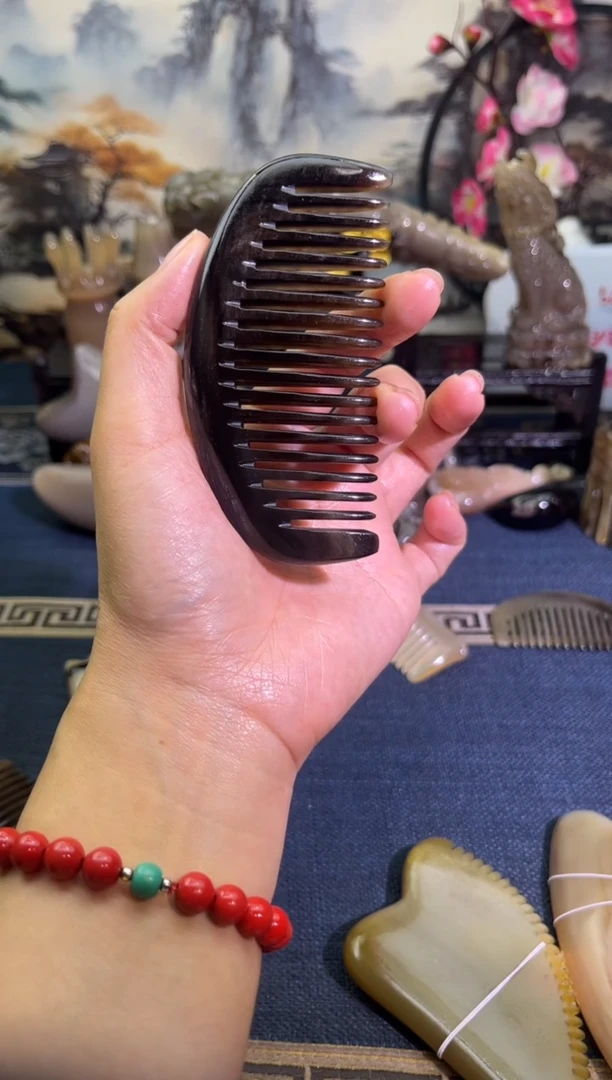云南老白水黑金刚包包梳