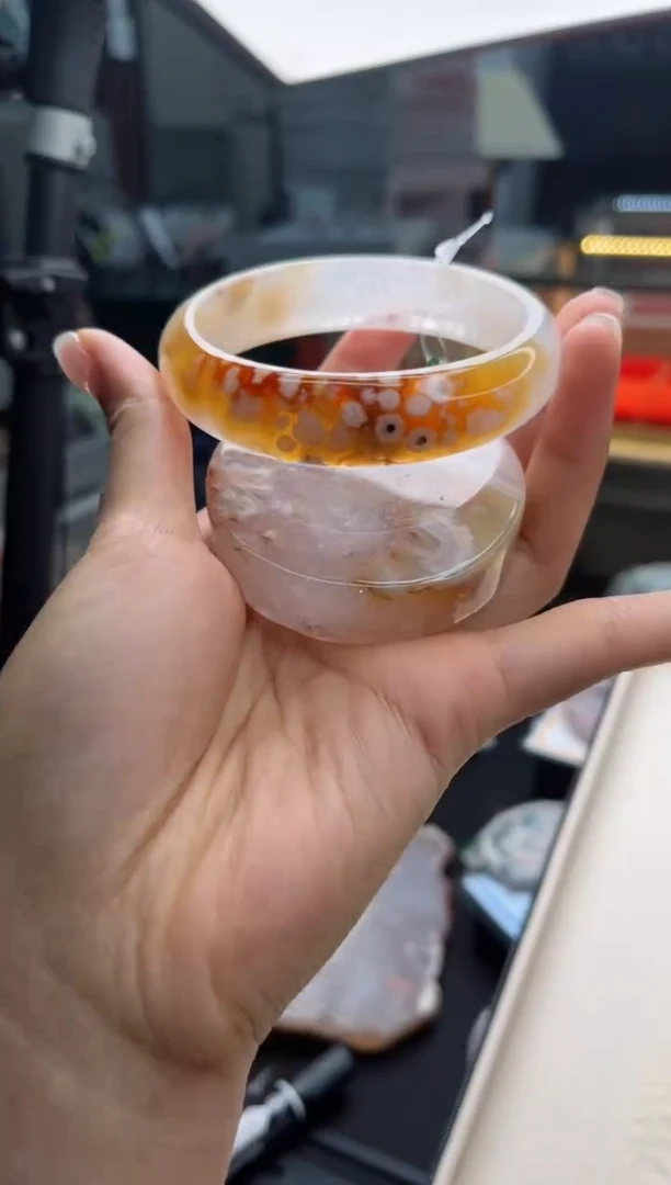 石英质玉手镯未镶嵌62圈口（赠送镯心）6600247