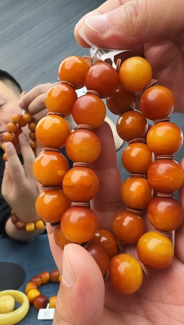 蜜蜡未镶嵌珠宝奇石假一罚十40，多样性发其一