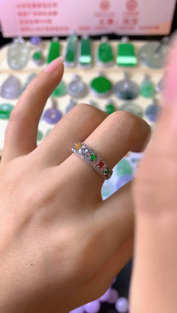 银S925镶嵌戒指翡翠W****a戒指