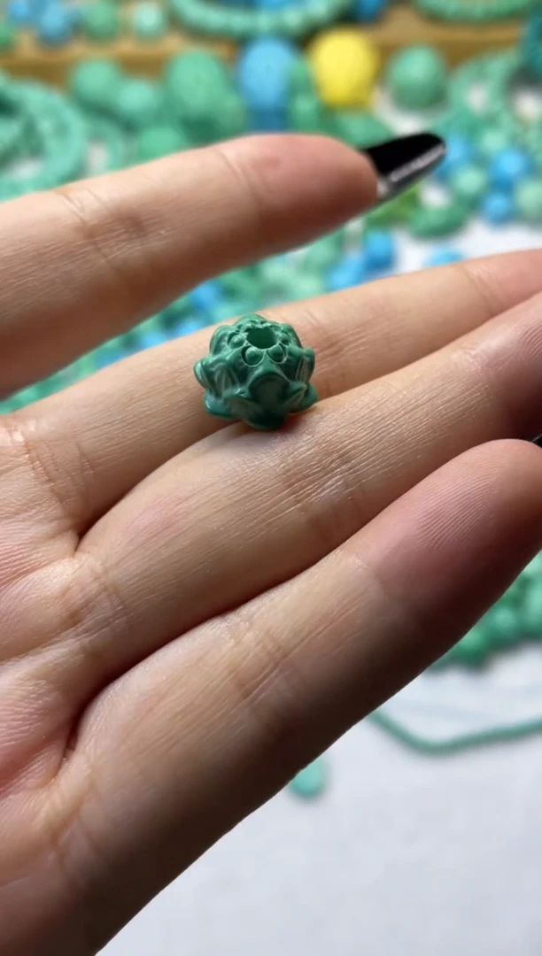 无非金属莲花背云