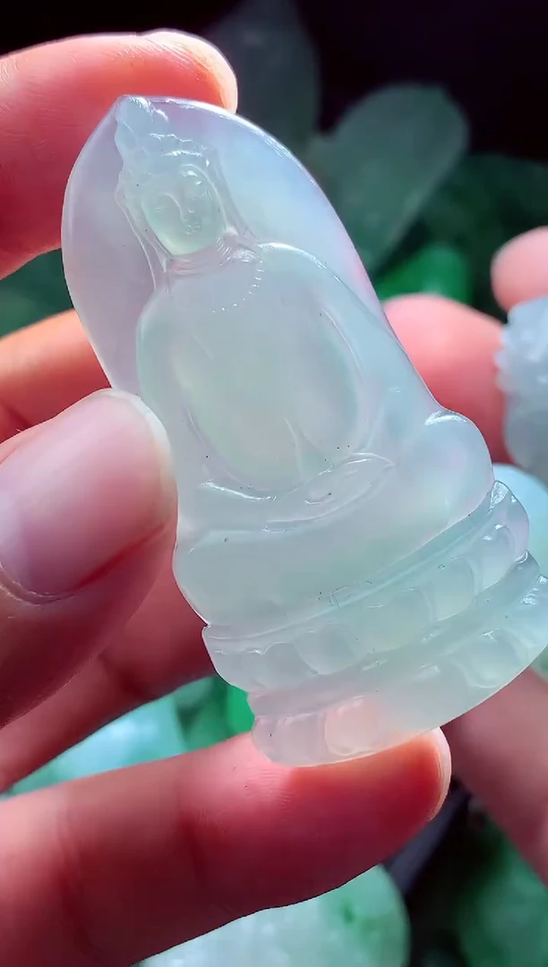 未镶嵌定制翡翠山**?翡翠毛货定制