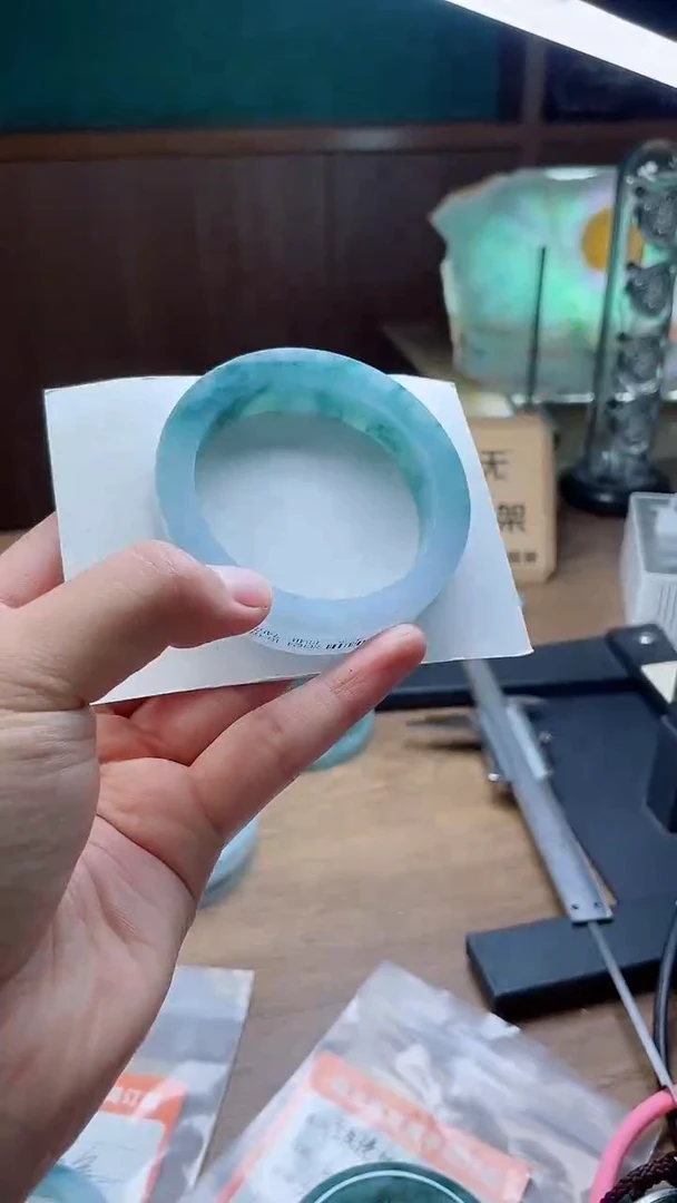 定制翡翠手镯未镶嵌定制