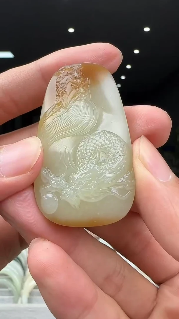 颈饰未镶嵌和田玉关公