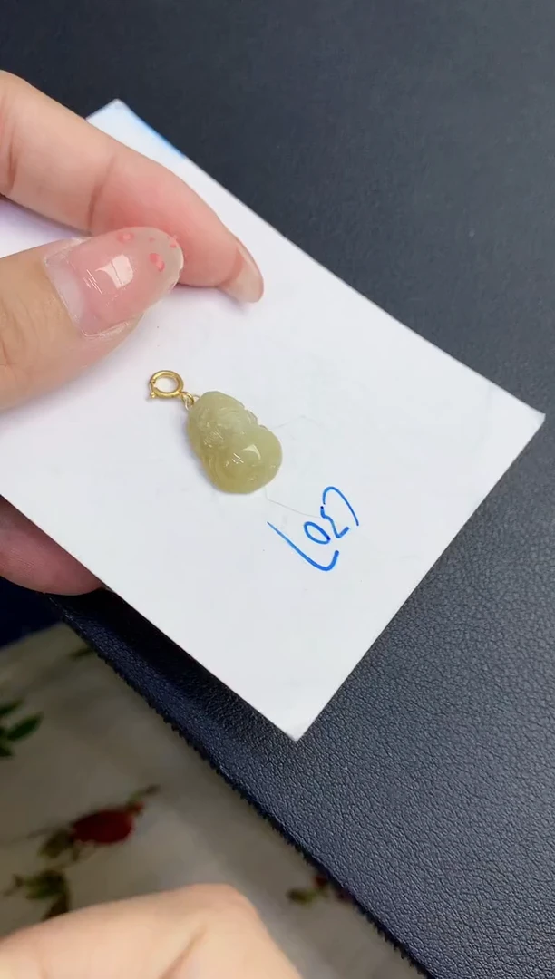翡翠未镶嵌颈饰缅甸天然翡翠A货