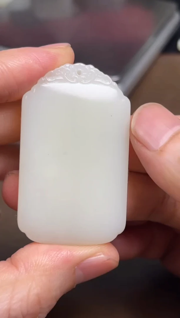 【闪购商品】和田玉颈饰未镶嵌61 带裂