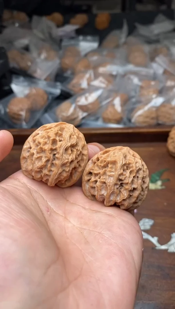 【闪购商品】文玩核桃把件A79号37尺苹果