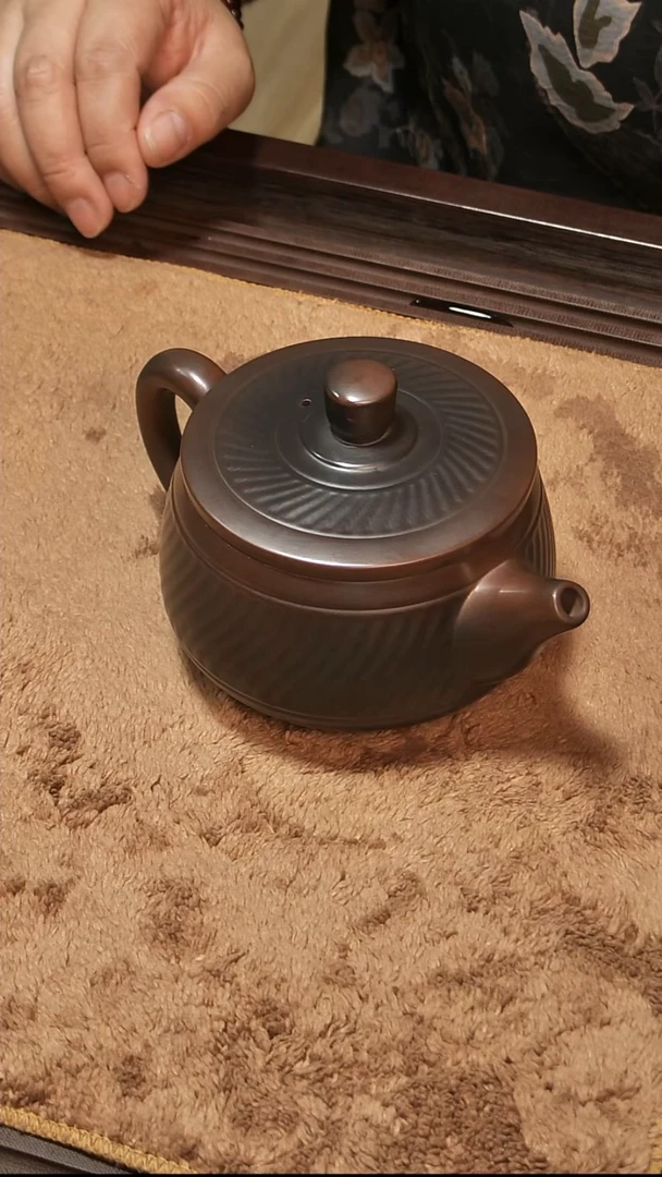 不**烤紫陶跳刀汉瓦壶300ml